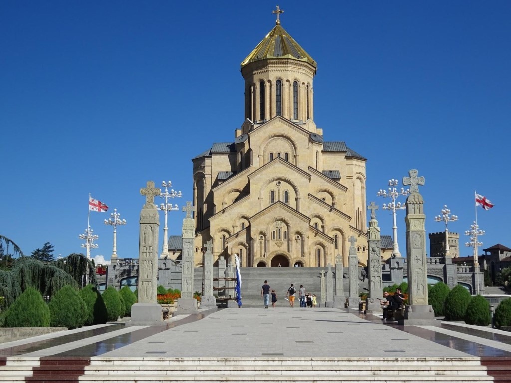 Памятники тбилиси фото и описание