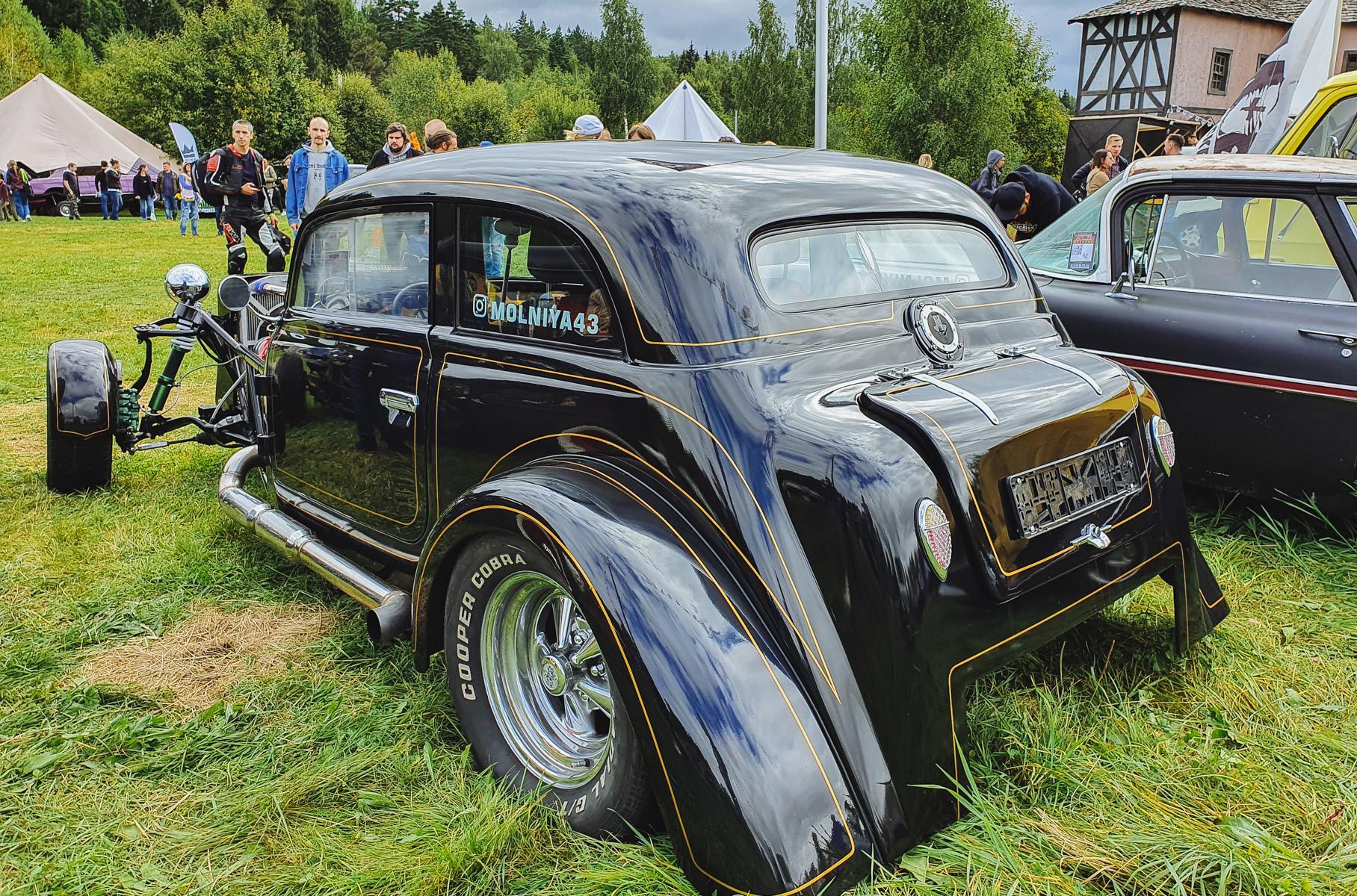 Custom на русской. Кастом русских авто. Национальную ассоциацию хот-родов (NHRA) 1951. Хот род мотоцикл. Хотрод на Соляном озере.