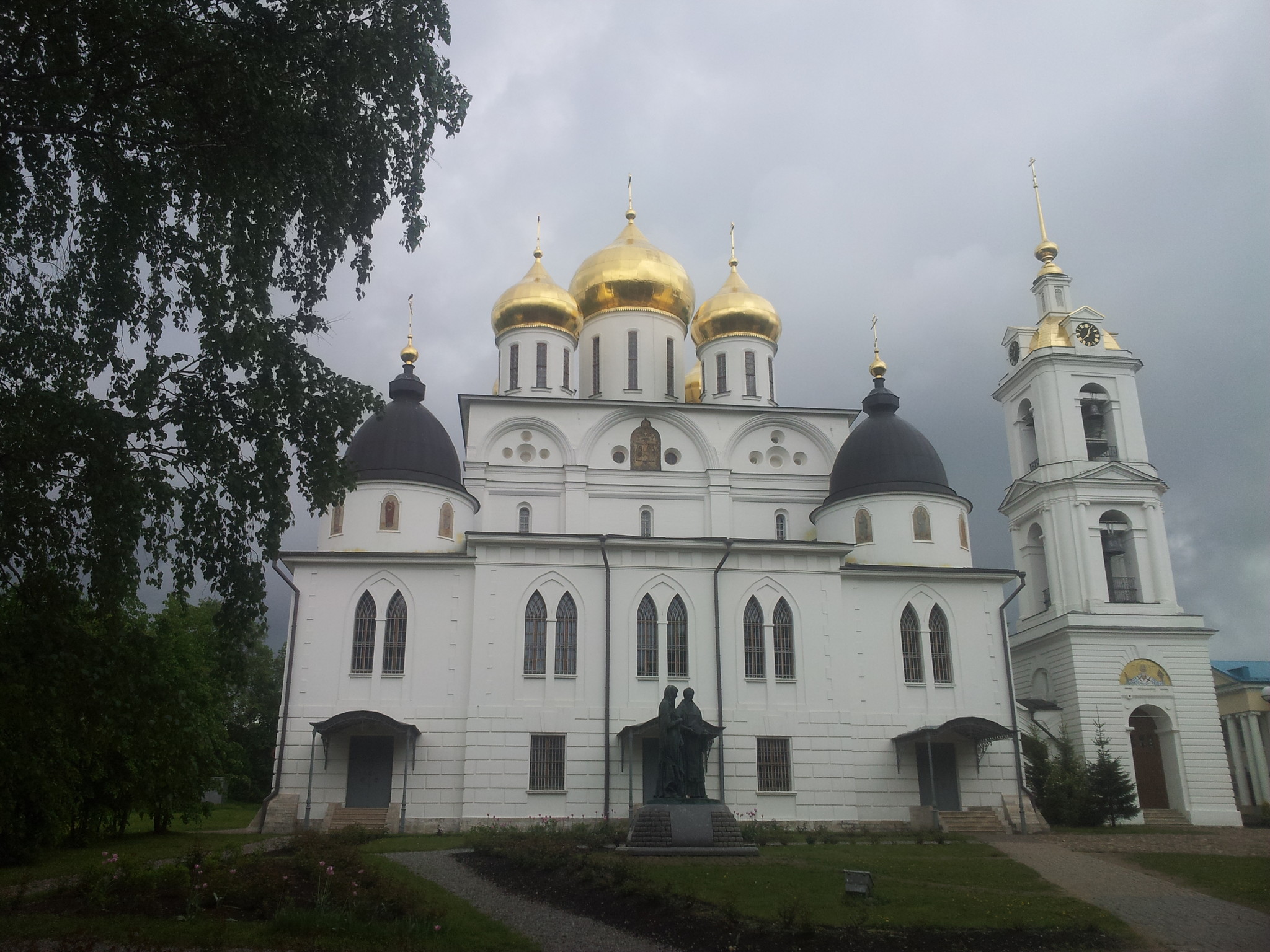 успенский кафедральный собор дмитров