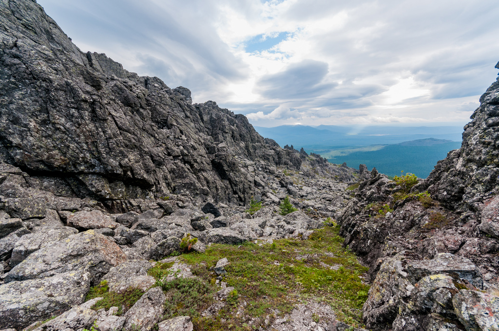 Конжаковский камень фото летом